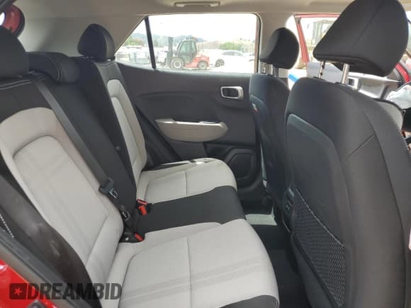 ✅ 2025 Hyundai Venue SEL • VIN: KMHRC8A31SU355773 • Lot: 56939245. Listed on Copart with 7,089 mi. Free auction sales archive from the USA and detailed vehicle history report at DreamBid. Image 11.