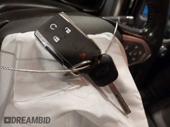 ✅ 2016 Chevrolet Colorado 4WD Z71 • VIN: 1GCHTDE30G1383723 • Лот: 41542337. Опубликован ранее на IAAI с пробегом 79 748 миль. Бесплатный доступ к архиву аукционных продаж из США и подробный отчёт об истории автомобиля на DreamBid. Изображение 11.