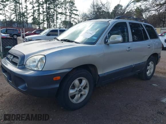 2005 Hyundai Santa Fe GLS с VIN KM8SC13D95U917986, выставлен на аукционе IAAI как лот 41423901 с пробегом 163 885 миль миль и . История ставок и продаж доступна на DreamBid. Изображение 2.