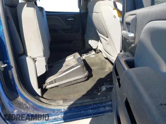 ✅ 2017 Chevrolet Silverado 2500HD Work Truck • VIN: 1GC1KUEY1HF191604 • Lot: 41229847. Wystawiony na IAAI z przebiegiem 90 103 mil. Bezpłatny archiwum sprzedaży aukcyjnych z USA i szczegółowy raport historii pojazdu na DreamBid. Zdjęcie 8.