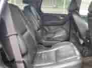 2008 Chevrolet Tahoe LTZ z VIN 1GNFK130X8R108064, wystawiony jako Copart lot #82318205 z przebiegiem 193 430 mil mil oraz Szkoda całkowita • Salvage title. Historia ofert i sprzedaży dostępna na DreamBid. Obrazek 11.