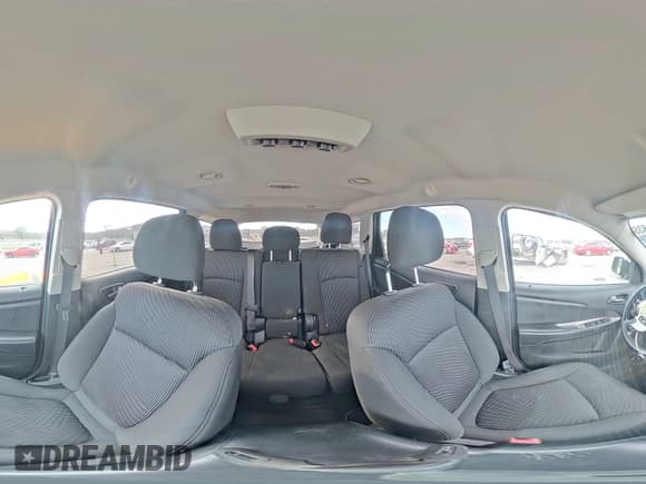 ✅ 2017 Dodge Journey SXT • VIN: 3C4PDDBG5HT592899 • Лот: 89541635. Опубликован ранее на Copart с пробегом 141 136 миль. Бесплатный доступ к архиву аукционных продаж из США и подробный отчёт об истории автомобиля на DreamBid. Изображение 14.