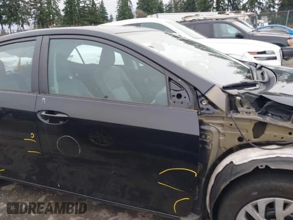 ✅ 2018 Toyota Corolla L • VIN: 2T1BURHE2JC005435 • Lot: 43768147. Wystawiony na IAAI z przebiegiem 140 238 mil. Bezpłatny archiwum sprzedaży aukcyjnych z USA i szczegółowy raport historii pojazdu na DreamBid. Zdjęcie 14.