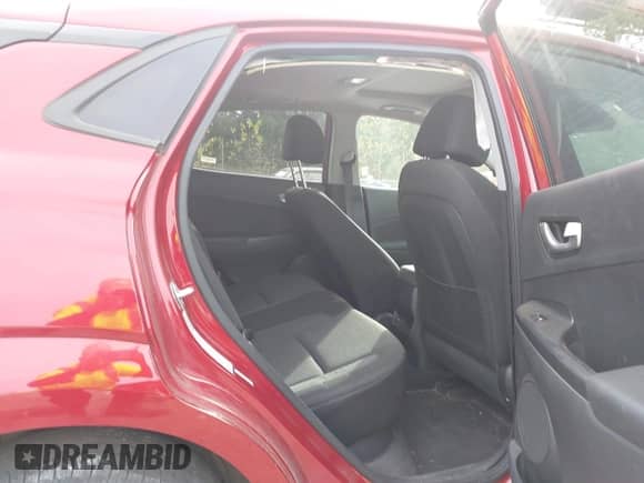 2023 Hyundai Kona SEL z VIN KM8K33AG8PU190593, wystawiony jako IAAI lot #43593572 z przebiegiem Nie podano mil oraz . Historia ofert i sprzedaży dostępna na DreamBid. Obrazek 7.