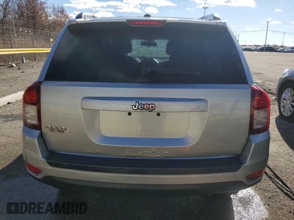 ✅ 2016 Jeep Compass Sport • VIN: 1C4NJDBB4GD646511 • Lot: 93096655. Wystawiony na Copart z przebiegiem 138 126 mil. Bezpłatny archiwum sprzedaży aukcyjnych z USA i szczegółowy raport historii pojazdu na DreamBid. Zdjęcie 6.