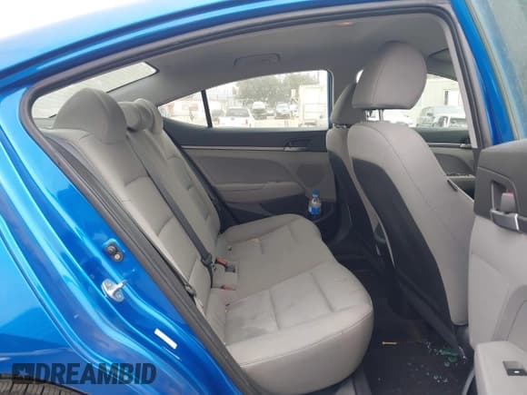 ✅ 2018 Hyundai Elantra SE • VIN: KMHD74LF7JU450321 • Lot: 43115410. Listed on IAAI with 85,636 mi. Free auction sales archive from the USA and detailed vehicle history report at DreamBid. Image 8.