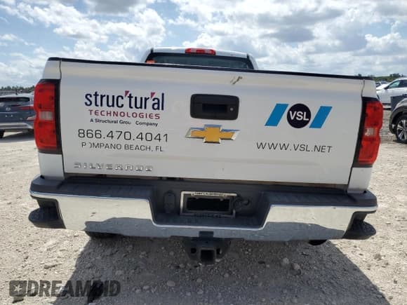 ✅ 2018 Chevrolet Silverado 2500HD Work Truck • VIN: 1GC2CUEG8JZ262116 • Lot: 84633705. Wystawiony na Copart z przebiegiem Nie podano. Bezpłatny archiwum sprzedaży aukcyjnych z USA i szczegółowy raport historii pojazdu na DreamBid. Zdjęcie 6.