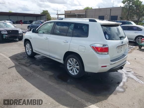 ✅ 2012 Toyota Highlander Limited • VIN: JTEDC3EH2C2008100 • Lot: 43325629. Wystawiony na IAAI z przebiegiem 148 921 mil. Bezpłatny archiwum sprzedaży aukcyjnych z USA i szczegółowy raport historii pojazdu na DreamBid. Zdjęcie 3.