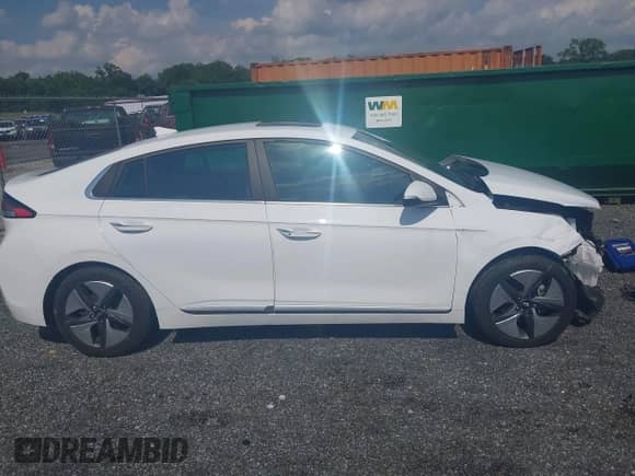 2022 Hyundai Ioniq Limited с VIN KMHC05LC4NU270697, выставлен на аукционе IAAI как лот 42639922 с пробегом 33 794 миль миль и . История ставок и продаж доступна на DreamBid. Изображение 14.