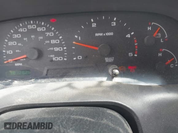 ✅ 2003 Ford F-250 XL • VIN: 1FTNF20PX3EC57946 • Lot: 42588856. Wystawiony na IAAI z przebiegiem 181 202 mil. Bezpłatny archiwum sprzedaży aukcyjnych z USA i szczegółowy raport historii pojazdu na DreamBid. Zdjęcie 7.