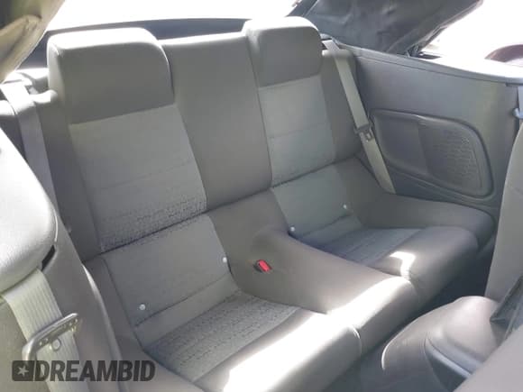 ✅ 2007 Ford Mustang Deluxe • VIN: 1ZVFT84N475327923 • Lot: 43441133. Listed on IAAI with 86,635 mi. Free auction sales archive from the USA and detailed vehicle history report at DreamBid. Image 8.