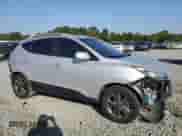 2015 Hyundai Tucson SE z VIN KM8JU3AG4FU042951, wystawiony jako Copart lot #66741363 z przebiegiem 153 555 mil mil oraz . Historia ofert i sprzedaży dostępna na DreamBid. Obrazek 4.