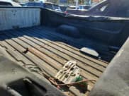 ✅ 2009 Chevrolet Silverado 2500HD Work Truck • VIN: 1GCHC44K49E130957 • Лот: 90856925. Опубликован ранее на Copart с пробегом 231 094 миль. Бесплатный доступ к архиву аукционных продаж из США и подробный отчёт об истории автомобиля на DreamBid. Изображение 10.