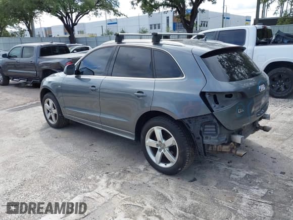 ✅ 2012 Audi Q5 Premium Plus • VIN: WA1DKAFP0CA071231 • Lot: 43262405. Wystawiony na IAAI z przebiegiem 165 337 mil. Bezpłatny archiwum sprzedaży aukcyjnych z USA i szczegółowy raport historii pojazdu na DreamBid. Zdjęcie 3.