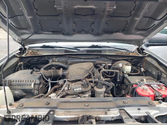 ✅ 2017 Toyota Tacoma SR • VIN: 5TFSX5EN5HX057304 • Lot: 81607495. Wystawiony na Copart z przebiegiem 92 133 mil. Bezpłatny archiwum sprzedaży aukcyjnych z USA i szczegółowy raport historii pojazdu na DreamBid. Zdjęcie 11.