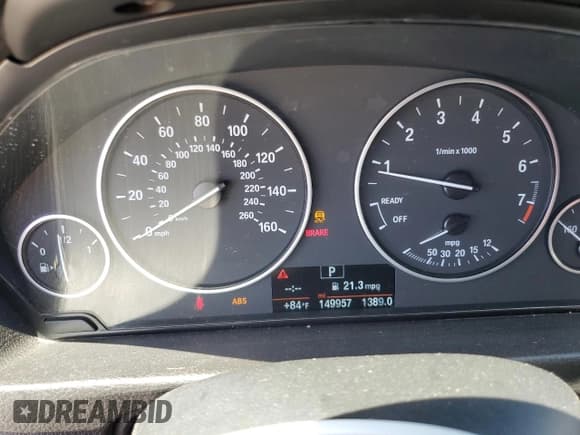 ✅ 2015 BMW 3 Series 328i • VIN: WBA3A5G53FNS91109 • Lot: 55535685. Wystawiony na Copart z przebiegiem 149 957 mil. Bezpłatny archiwum sprzedaży aukcyjnych z USA i szczegółowy raport historii pojazdu na DreamBid. Zdjęcie 9.