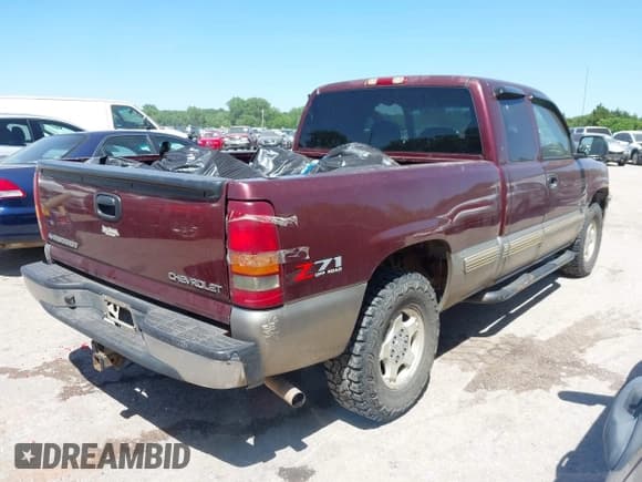 ✅ 2002 Chevrolet Silverado 1500 LT • VIN: 2GCEK19T921360703 • Lot: 42169431. Listed on IAAI with 272,403 mi. Free auction sales archive from the USA and detailed vehicle history report at DreamBid. Image 4.