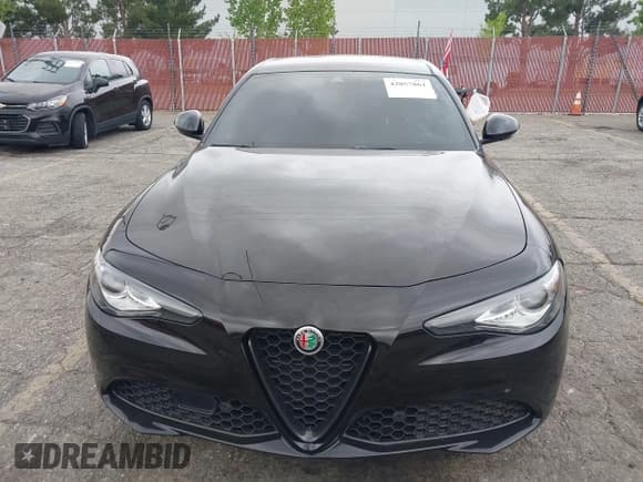 ✅ 2021 Alfa Romeo Giulia Ti Sport • VIN: ZARFAMBN5M7645723 • Лот: 42057861. Опубликован ранее на IAAI с пробегом 63 594 миль. Бесплатный доступ к архиву аукционных продаж из США и подробный отчёт об истории автомобиля на DreamBid. Изображение 12.