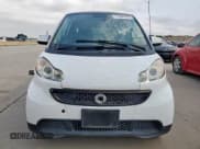 ✅ 2014 Smart fortwo Pure • VIN: WMEEJ3BA7EK775662 • Лот: 71088535. Опубликован ранее на Copart с пробегом Не указан. Бесплатный доступ к архиву аукционных продаж из США и подробный отчёт об истории автомобиля на DreamBid. Изображение 5.