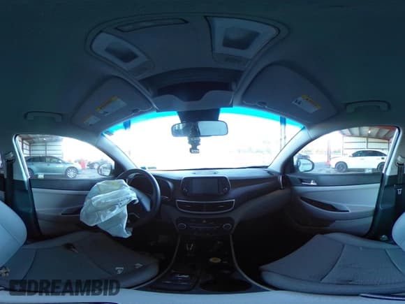 ✅ 2019 Hyundai Tucson SE • VIN: KM8J23A47KU925593 • Lot: 43512173. Listed on IAAI with 45,252 mi. Free auction sales archive from the USA and detailed vehicle history report at DreamBid. Image 18.