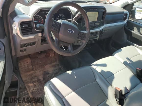 ✅ 2021 Ford F-150 XL • VIN: 1FTEX1CB4MFB88108 • Lot: 64790635. Wystawiony na Copart z przebiegiem 88 113 mil. Bezpłatny archiwum sprzedaży aukcyjnych z USA i szczegółowy raport historii pojazdu na DreamBid. Zdjęcie 8.