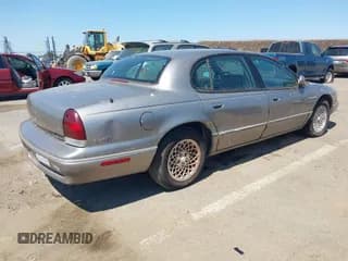 ✅ 1995 Chrysler LHS • VIN: 2C3HC56F3SH688405 • Lot: 42703059. Listed on IAAI with 151,896 mi. Free auction sales archive from the USA and detailed vehicle history report at DreamBid. Image 4.