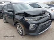 ✅ 2021 Kia Soul LX • VIN: KNDJ22AU3M7126880 • Лот: 41080052. Опубликован ранее на IAAI с пробегом 45 870 миль. Бесплатный доступ к архиву аукционных продаж из США и подробный отчёт об истории автомобиля на DreamBid. Изображение 1.