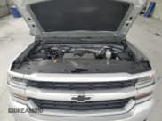 ✅ 2017 Chevrolet Silverado 1500 Custom • VIN: 1GCRCPEH3HZ267419 • Lot: 83856444. Wystawiony na Copart z przebiegiem 78 952 mil. Bezpłatny archiwum sprzedaży aukcyjnych z USA i szczegółowy raport historii pojazdu na DreamBid. Zdjęcie 11.