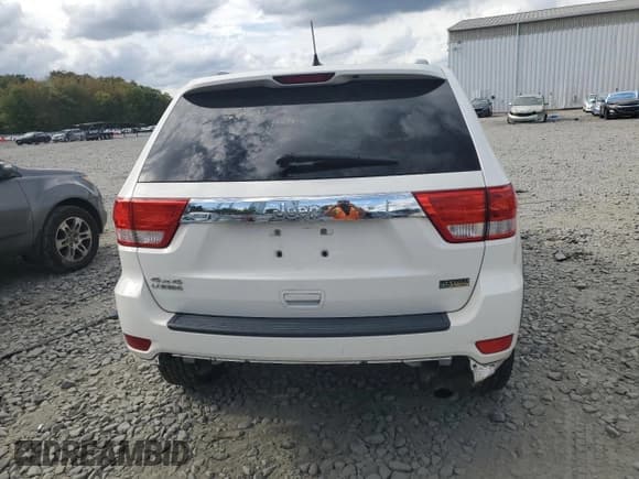 ✅ 2011 Jeep Grand Cherokee Laredo • VIN: 1J4RR4GG5BC562088 • Lot: 85536215. Listed on Copart with 151,797 mi. Free auction sales archive from the USA and detailed vehicle history report at DreamBid. Image 6.