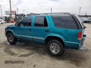 ✅ 1996 Chevrolet Blazer • VIN: 1GNCS13W0T2141390 • Lot: 59041195. Wystawiony na Copart z przebiegiem 274 029 mil. Bezpłatny archiwum sprzedaży aukcyjnych z USA i szczegółowy raport historii pojazdu na DreamBid. Zdjęcie 2.