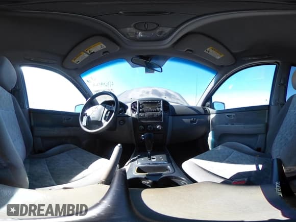 ✅ 2008 Kia Sorento LX • VIN: KNDJD735885818857 • Lot: 41619133. Listed on IAAI with 97,571 mi. Free auction sales archive from the USA and detailed vehicle history report at DreamBid. Image 18.