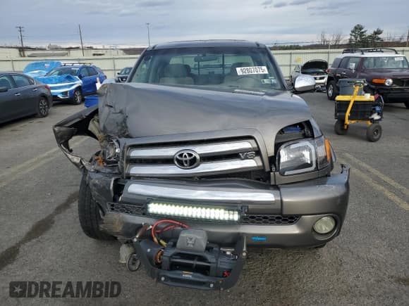 ✅ 2003 Toyota Tundra SR5 • VIN: 5TBBT441X3S347288 • Лот: 92807075. Опубликован ранее на Copart с пробегом 266 360 миль. Бесплатный доступ к архиву аукционных продаж из США и подробный отчёт об истории автомобиля на DreamBid. Изображение 5.