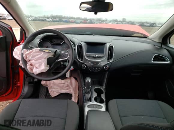 2017 Chevrolet Cruze LT z VIN 1G1BE5SM8H7261492, wystawiony jako Copart lot #69972382 z przebiegiem Nie podano mil oraz . Historia ofert i sprzedaży dostępna na DreamBid. Obrazek 8.