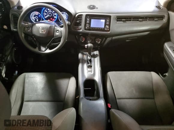 ✅ 2019 Honda HR-V LX • VIN: 3CZRU6H32KG728523 • Lot: 89623865. Wystawiony na Copart z przebiegiem 88 676 mil. Bezpłatny archiwum sprzedaży aukcyjnych z USA i szczegółowy raport historii pojazdu na DreamBid. Zdjęcie 8.