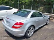 ✅ 2008 Mercedes-Benz SLK 350 • VIN: WDBWK56F98F184942 • Lot: 42397775. Listed on IAAI with 80,851 mi. Free auction sales archive from the USA and detailed vehicle history report at DreamBid. Image 4.