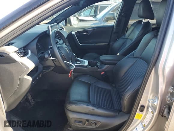 ✅ 2021 Toyota RAV4 Hybrid XSE • VIN: 4T3E6RFV3MU041266 • Lot: 90868715. Listed on Copart with 57,338 mi. Free auction sales archive from the USA and detailed vehicle history report at DreamBid. Image 7.