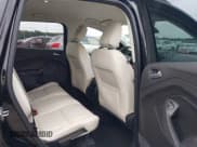 ✅ 2018 Ford Escape SEL • VIN: 1FMCU0HD0JUC55195 • Lot: 43234679. Wystawiony na IAAI z przebiegiem 89 382 mil. Bezpłatny archiwum sprzedaży aukcyjnych z USA i szczegółowy raport historii pojazdu na DreamBid. Zdjęcie 8.