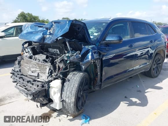 ✅ 2021 Volkswagen Atlas SE • VIN: 1V2WC2CA4MC232301 • Lot: 42538962. Listed on IAAI with Not provided. Free auction sales archive from the USA and detailed vehicle history report at DreamBid. Image 2.