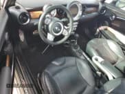 ✅ 2008 MINI Hardtop S • VIN: WMWMF73588TV32457 • Лот: 82646195. Опубликован ранее на Copart с пробегом 107 063 миль. Бесплатный доступ к архиву аукционных продаж из США и подробный отчёт об истории автомобиля на DreamBid. Изображение 8.