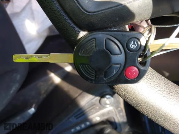 ✅ 2016 Ford Focus SE • VIN: 1FADP3F22GL314965 • Lot: 43073881. Wystawiony na IAAI z przebiegiem 126 844 mil. Bezpłatny archiwum sprzedaży aukcyjnych z USA i szczegółowy raport historii pojazdu na DreamBid. Zdjęcie 11.