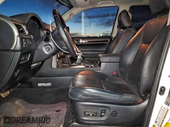 ✅ 2015 Lexus GX 460 Luxury • VIN: JTJJM7FXXF5093320 • Lot: 94664405. Wystawiony na Copart z przebiegiem 137 208 mil. Bezpłatny archiwum sprzedaży aukcyjnych z USA i szczegółowy raport historii pojazdu na DreamBid. Zdjęcie 7.