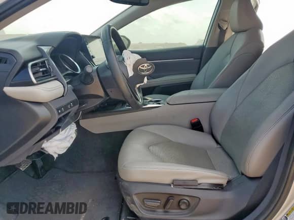 2022 Toyota Camry XLE z VIN 4T1F11AK1NU002509, wystawiony jako Copart lot #81162115 z przebiegiem 87 762 mil mil oraz Szkoda całkowita • Salvage title. Historia ofert i sprzedaży dostępna na DreamBid. Obrazek 7.