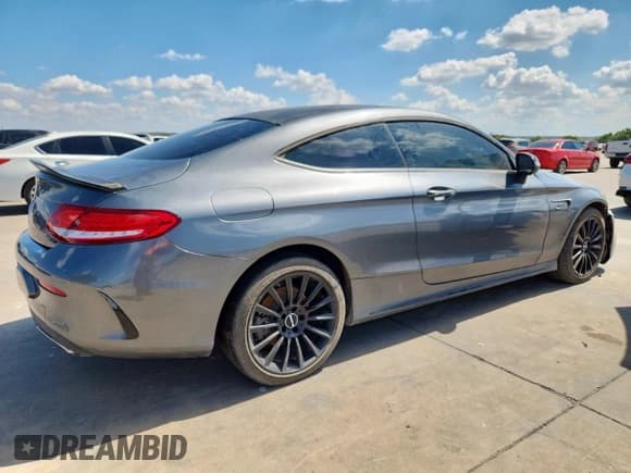 ✅ 2017 Mercedes-Benz C 300 • VIN: WDDWJ4JB8HF370562 • Lot: 83999075. Listed on Copart with 50,349 mi. Free auction sales archive from the USA and detailed vehicle history report at DreamBid. Image 3.