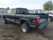 ✅ 2005 Chevrolet Silverado 1500 Z71 • VIN: 1GCEK19B75E288118 • Lot: 43599112. Listed on IAAI with 142,235 mi. Free auction sales archive from the USA and detailed vehicle history report at DreamBid. Image 3.