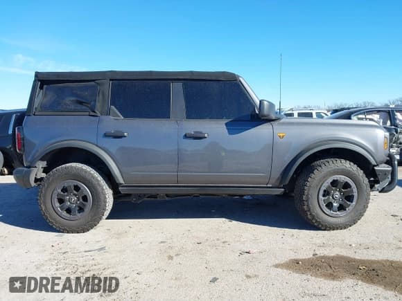 ✅ 2021 Ford Bronco • VIN: 1FMEE5DHXMLA96241 • Лот: 41246342. Опубликован ранее на IAAI с пробегом 34 178 миль. Бесплатный доступ к архиву аукционных продаж из США и подробный отчёт об истории автомобиля на DreamBid. Изображение 13.