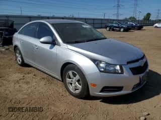 2014 Chevrolet Cruze 1LT z VIN 1G1PC5SB2E7345023, wystawiony jako Copart lot #81861225 z przebiegiem 93 332 mil mil oraz Szkoda całkowita • Salvage title. Historia ofert i sprzedaży dostępna na DreamBid. Obrazek 4.
