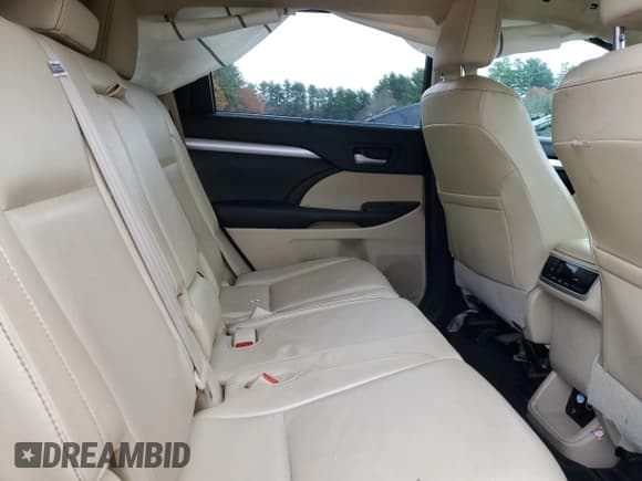 ✅ 2015 Toyota Highlander XLE • VIN: 5TDJKRFH0FS090403 • Lot: 91409235. Wystawiony na Copart z przebiegiem 111 822 mil. Bezpłatny archiwum sprzedaży aukcyjnych z USA i szczegółowy raport historii pojazdu na DreamBid. Zdjęcie 11.