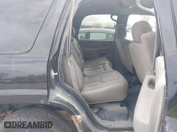 2005 Chevrolet Tahoe LS с VIN 1GNEC13Z15R203115, выставлен на аукционе IAAI как лот 43572478 с пробегом 215 996 миль миль и . История ставок и продаж доступна на DreamBid. Изображение 8.