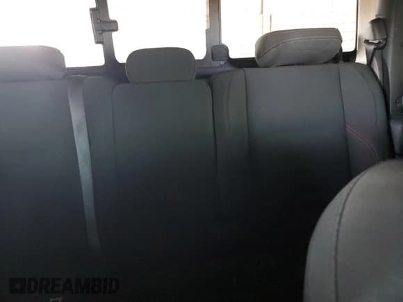 ✅ 2021 Jeep Gladiator Rubicon • VIN: 1C6JJTBG5ML602997 • Lot: 91895505. Wystawiony na Copart z przebiegiem 106 029 mil. Bezpłatny archiwum sprzedaży aukcyjnych z USA i szczegółowy raport historii pojazdu na DreamBid. Zdjęcie 10.