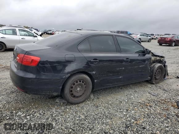 ✅ 2012 Volkswagen Jetta • VIN: 3VW2K7AJ8CM324556 • Lot: 82668145. Listed on Copart with 242,142 mi. Free auction sales archive from the USA and detailed vehicle history report at DreamBid. Image 3.